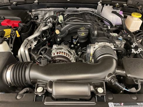 New 2025 Jeep Gladiator Mojave image 18