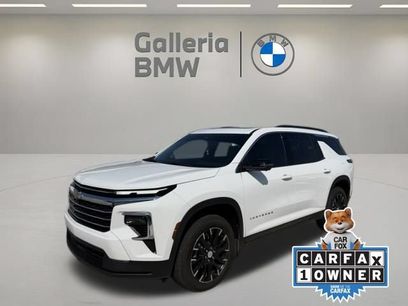 Used 2025 Chevrolet Traverse LT w/ Sun and Wheel Package
