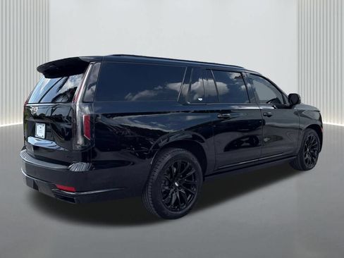 Used 2023 Cadillac Escalade ESV Sport Platinum w/ LPO, ONYX Package RWD image 5