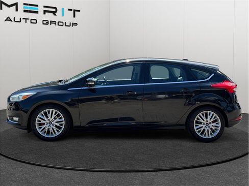 Used 2015 Ford Focus Titanium FWD image 5