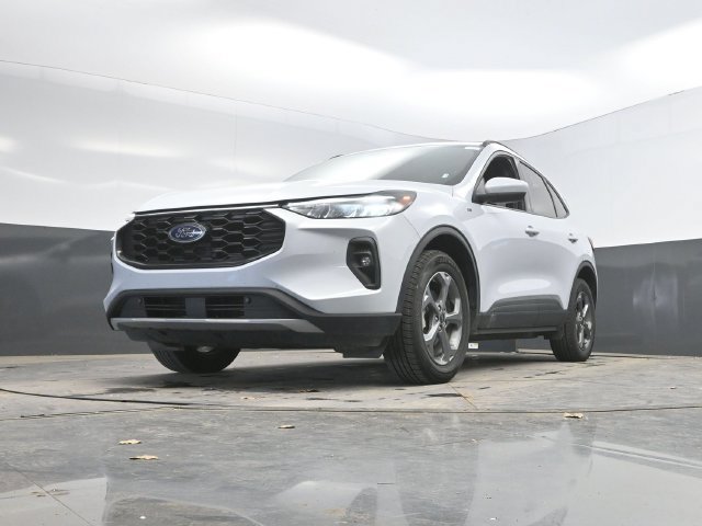 Used 2025 Ford Escape ST-Line Select AWD/4WD image 47