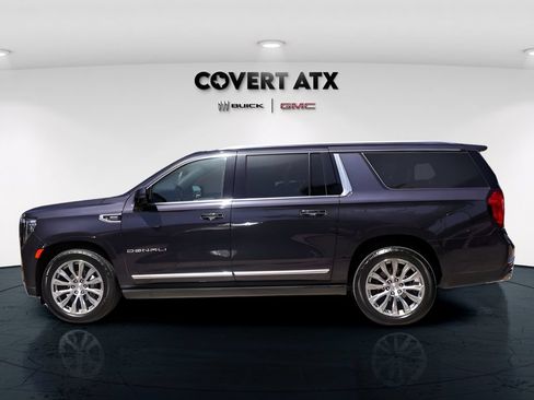 Used 2023 GMC Yukon XL Denali AWD/4WD image 4