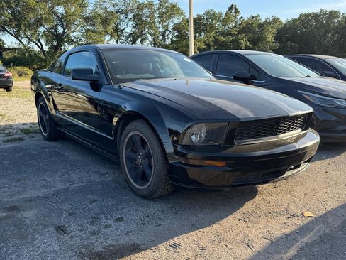 Used 2008 Ford Mustang GT RWD image 4