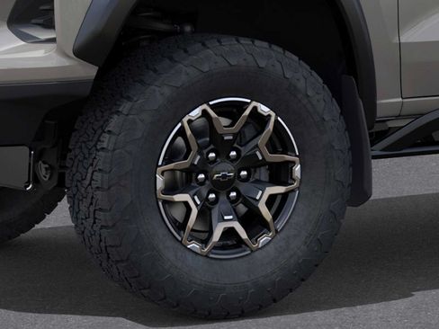 New 2026 Chevrolet Colorado ZR2 w/ Technology Package AWD/4WD image 9