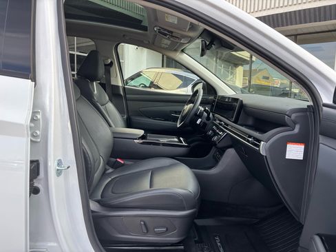 Used 2025 Hyundai Tucson Limited image 22