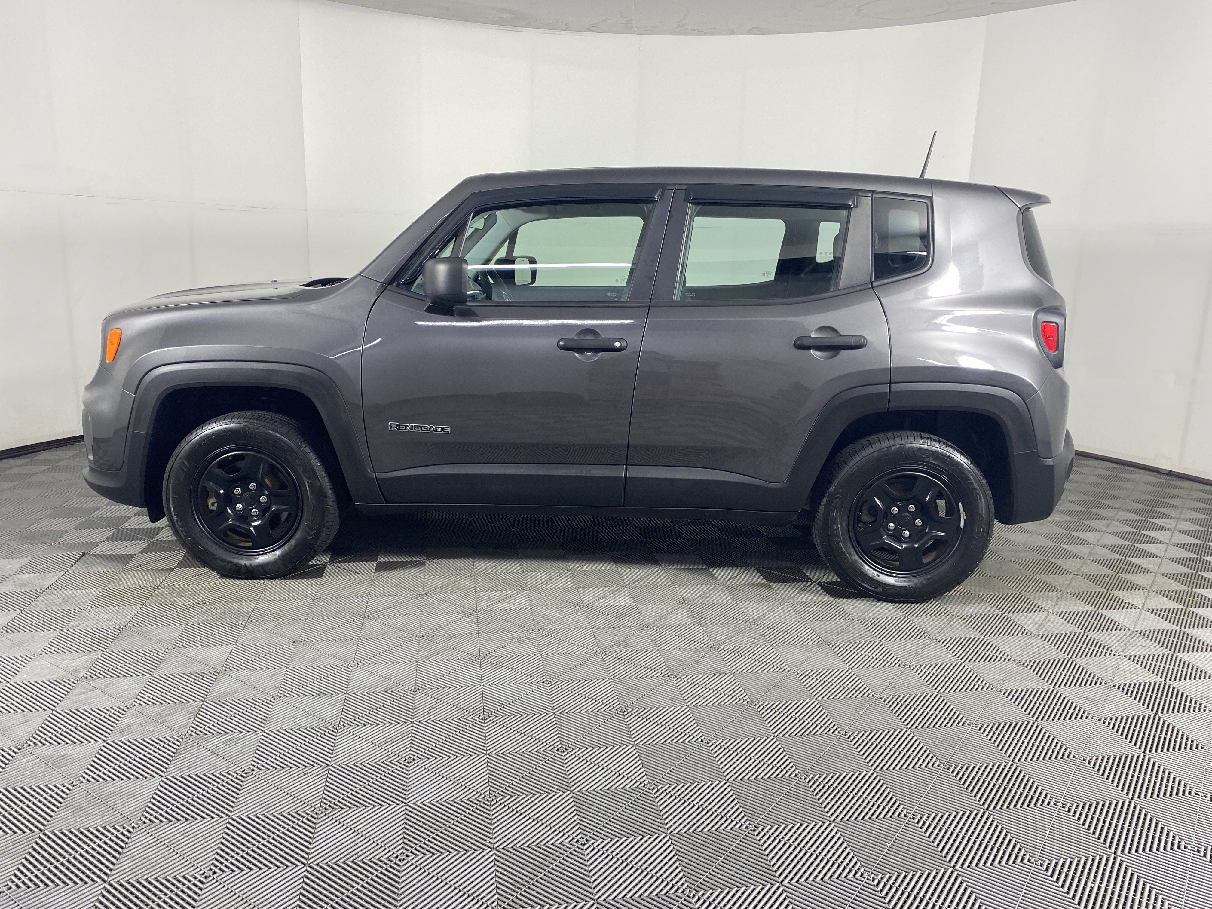 Used 2019 Jeep Renegade Sport AWD/4WD image 9