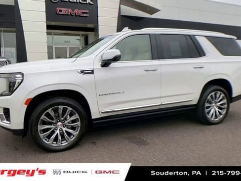 Used 2021 GMC Yukon Denali w/ LPO, Illumination Package image 5