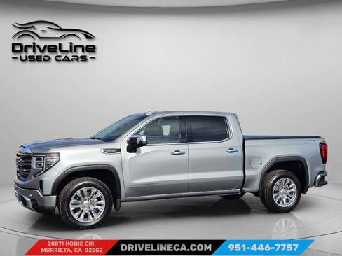 Used 2025 GMC Sierra 1500 SLT w/ SLT Premium Package AWD/4WD image 15