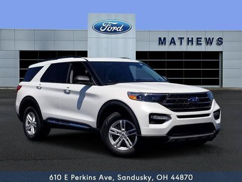 Used 2021 Ford Explorer XLT w/ Equipment Group 202A AWD/4WD image 1