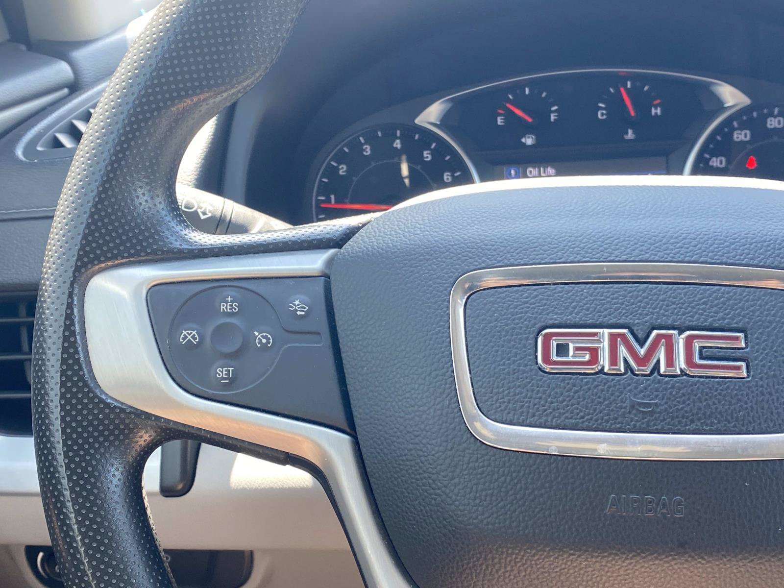 Used 2024 GMC Terrain SLE AWD/4WD image 26