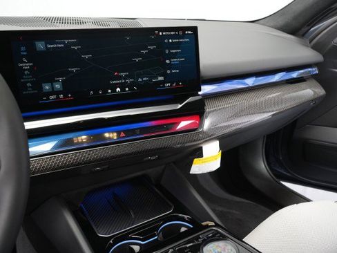 Used 2026 BMW M5 w/ Carbon Package image 52