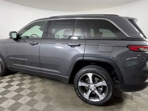 Used 2023 Jeep Grand Cherokee 4WD 4xe image 7
