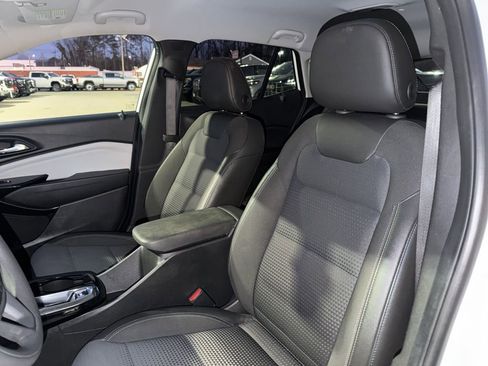 Used 2024 Chevrolet Trax LT image 20