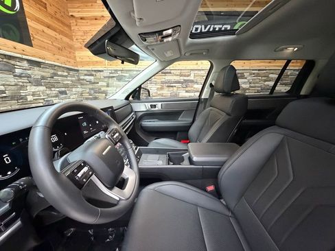 Used 2025 Hyundai Santa Fe XRT image 11