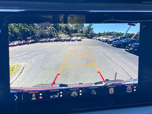 Used 2025 GMC Sierra 2500 AT4X w/ AT4X AEV Edition AWD/4WD image 38