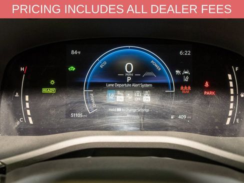 Used 2025 Toyota Camry SE FWD image 17