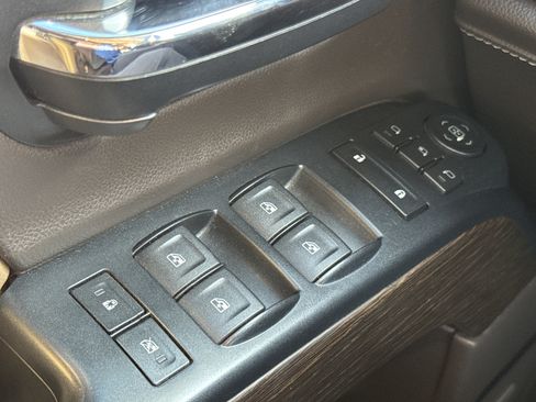 Used 2017 GMC Sierra 1500 Denali w/ Denali Ultimate Package image 21