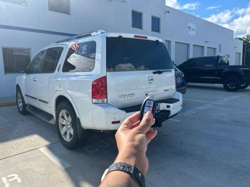 Used 2011 Nissan Armada SL RWD image 12