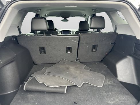 Used 2022 GMC Terrain SLT image 9