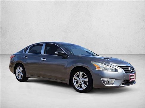 Used 2015 Nissan Altima 2.5 SL w/ Technology Package image 3
