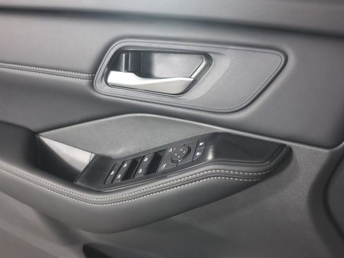 New 2026 Nissan Rogue SV image 21