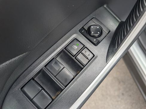 Used 2019 Toyota RAV4 XLE w/ Convenience Package image 15