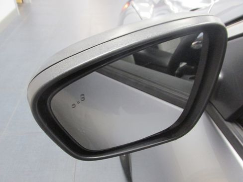 Used 2022 Ford Escape SE w/ Convenience Package FWD image 17