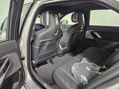 New 2024 BMW i7 eDrive50 image 14