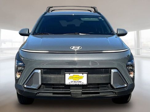 Used 2025 Hyundai Kona SEL image 2