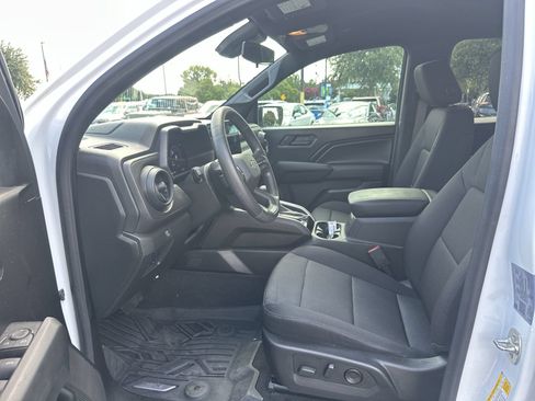 Used 2024 Chevrolet Colorado Trail Boss w/ Technology Package AWD/4WD image 16