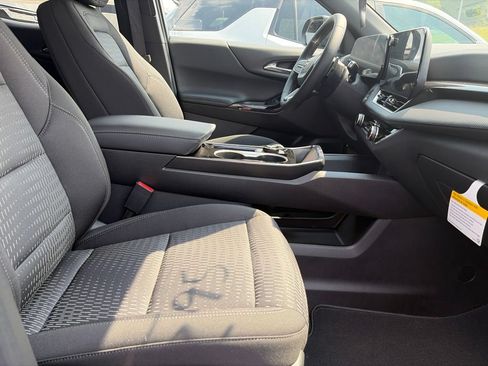 New 2027 Chevrolet Equinox LT AWD/4WD image 37