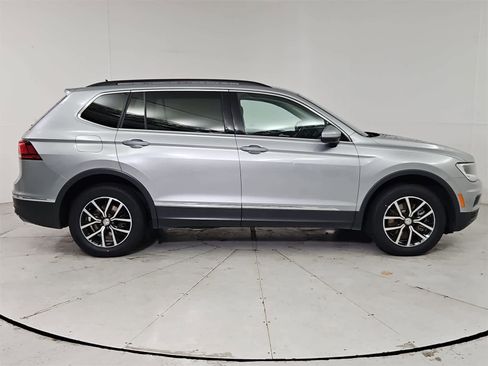 Used 2021 Volkswagen Tiguan SE image 7