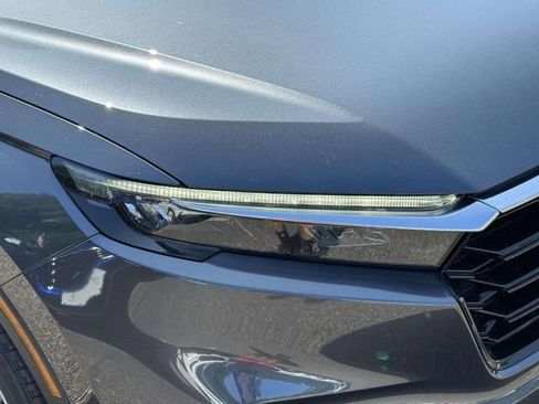 Used 2023 Honda CR-V EX image 8