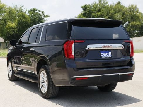 Used 2023 GMC Yukon XL SLT w/ SLT Luxury Package AWD/4WD image 32