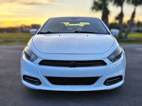 Used 2015 Dodge Dart SXT image 2