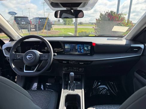 New 2026 Nissan Kicks SV w/ Cold Weather Package FWD image 13