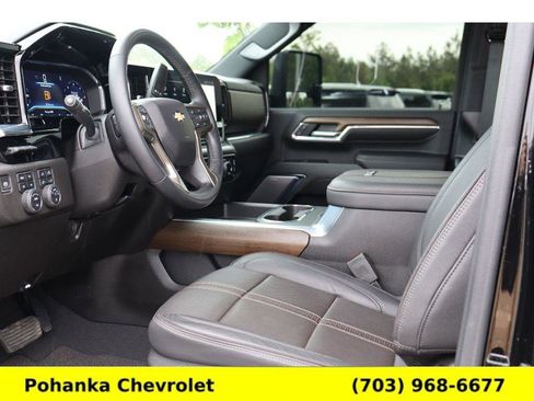 Certified 2024 Chevrolet Silverado 2500 High Country w/ Technology Package AWD/4WD image 21