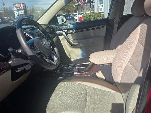 Used 2014 Kia Sorento LX image 7