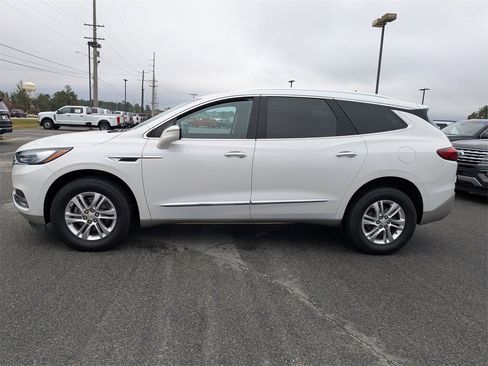 Used 2021 Buick Enclave Essence w/ Sound and Sites Package image 7