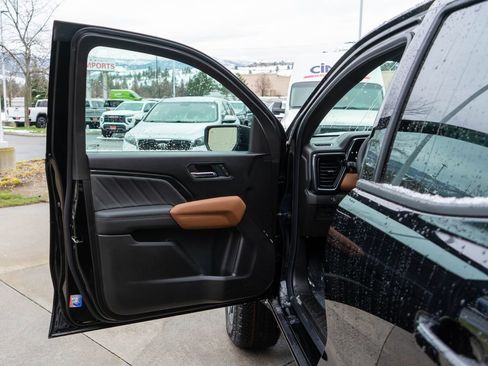 New 2026 GMC Canyon AT4 w/ Nightfall Essentials Package image 15