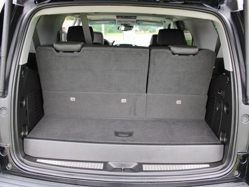 Used 2019 GMC Yukon Denali w/ Denali Ultimate Package image 27