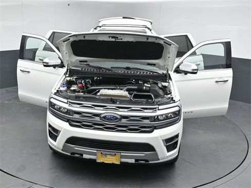 Certified 2022 Ford Expedition Platinum image 57