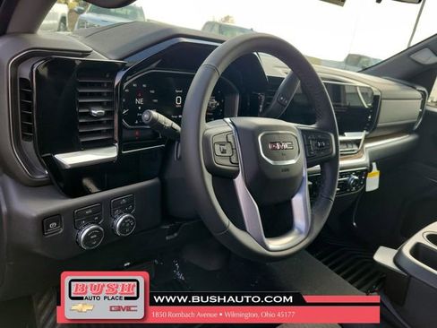 New 2026 GMC Sierra 1500 Elevation image 18