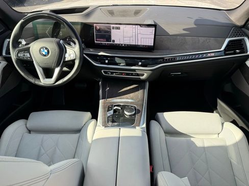 Used 2024 BMW X5 xDrive40i w/ Premium Package image 14