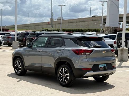 Used 2025 Chevrolet TrailBlazer LT image 6