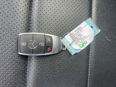 Certified 2022 Mercedes-Benz GLE 350 4MATIC w/ Premium Package image 38
