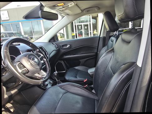 Used 2020 Jeep Compass Limited image 10