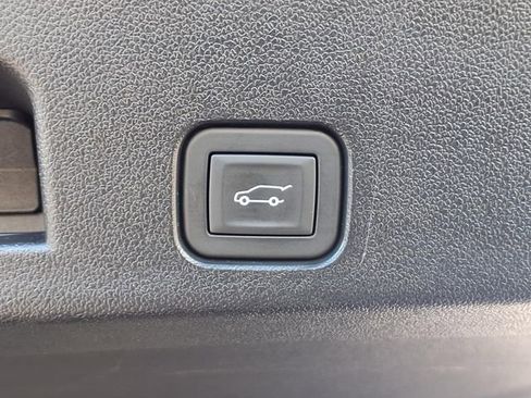 Certified 2025 Buick Enclave Preferred image 30