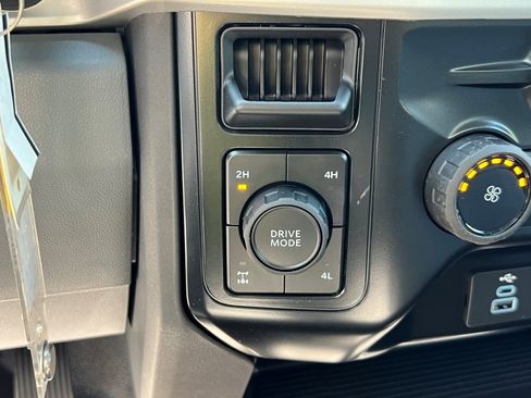 New 2026 Ford F250 XL w/ XL Off-Road Package image 22