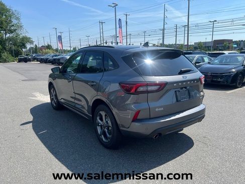 Used 2023 Ford Escape ST-Line w/ Tech Pack #1 AWD/4WD image 5